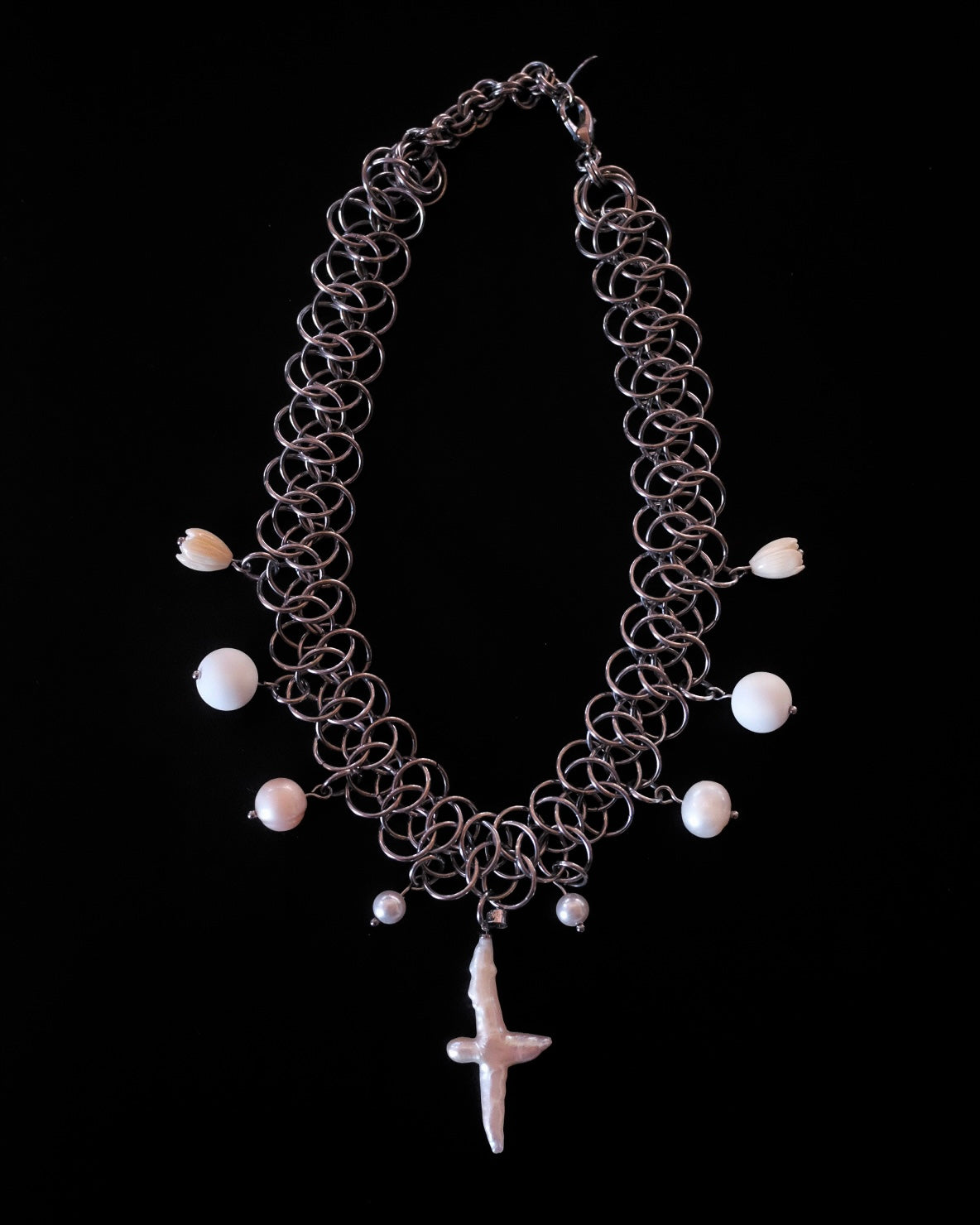 Bruha x Hukott mixed beads and baroque pearl chainmaille choker 2